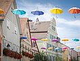 bunte Schirme am Marktplatz Gunzenhausen